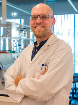 Dr. Tobias Opialla